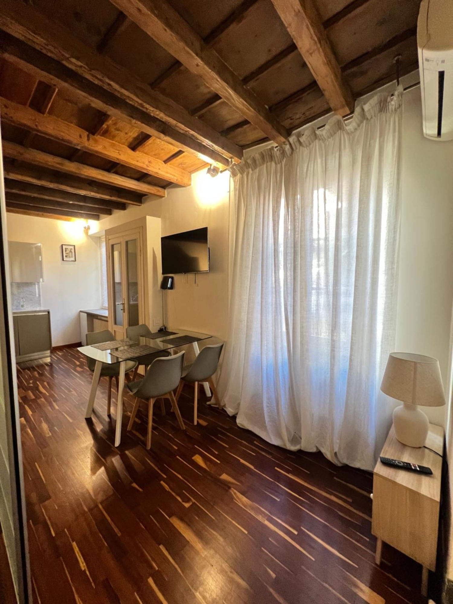 Antica Corte Navigli-Darsena Milánó Szoba fotó